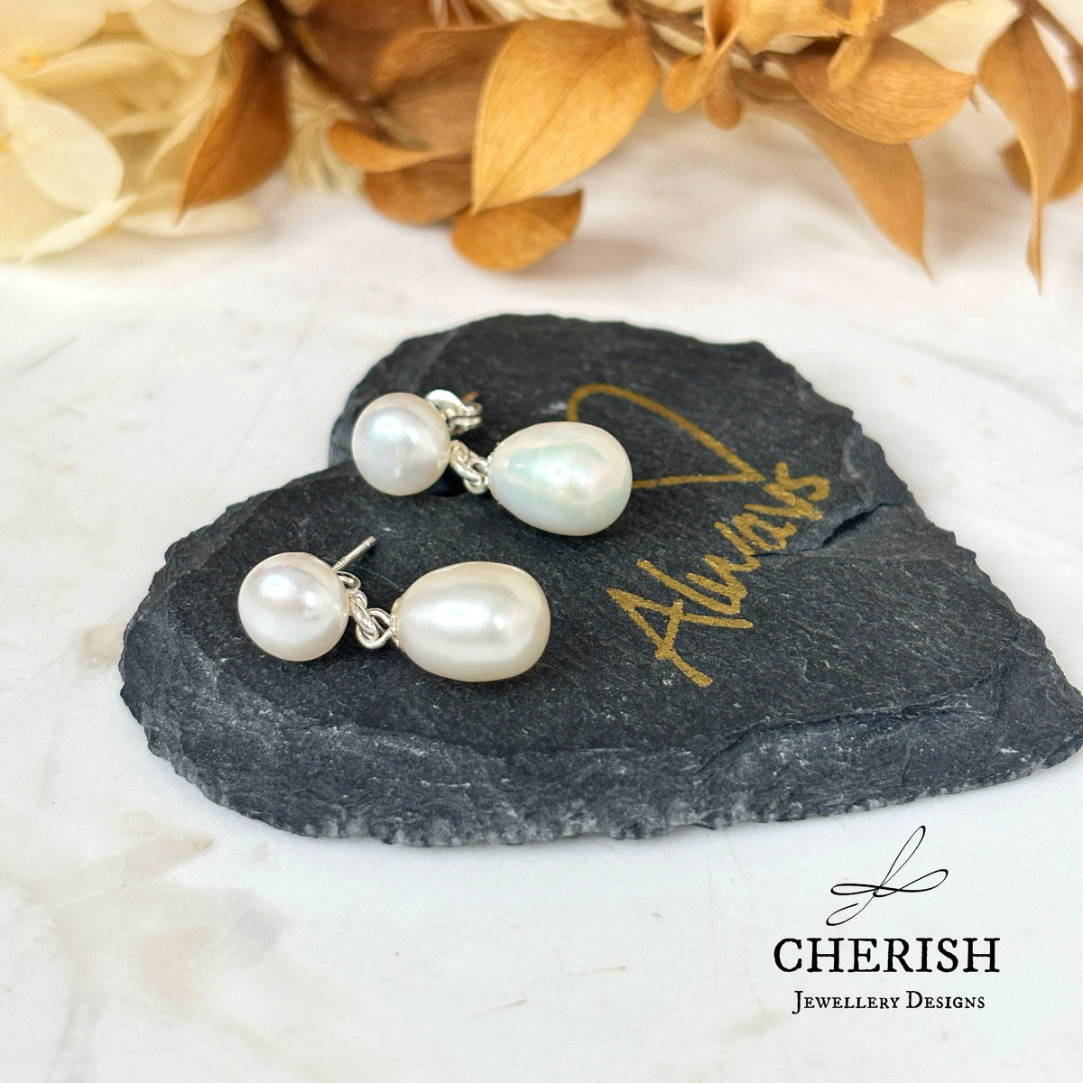 Maggie Pearl earrings