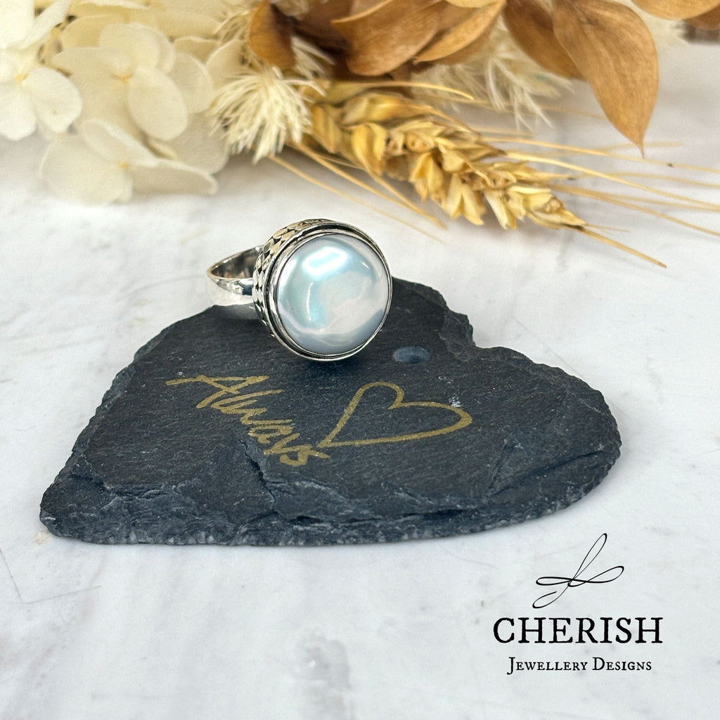 Baroque Pearl Ring with double dotti edge