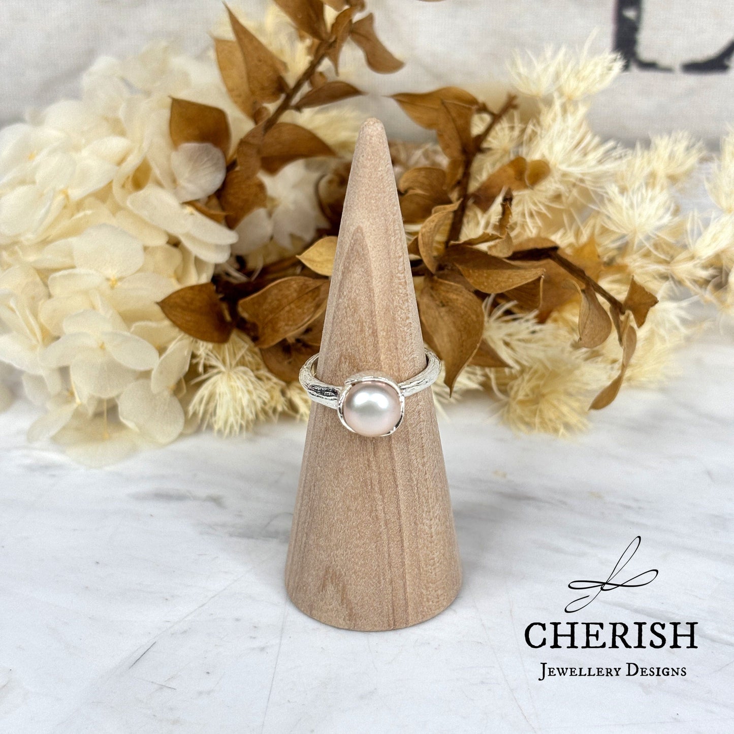 Pale Pink Pearl with Textured Band