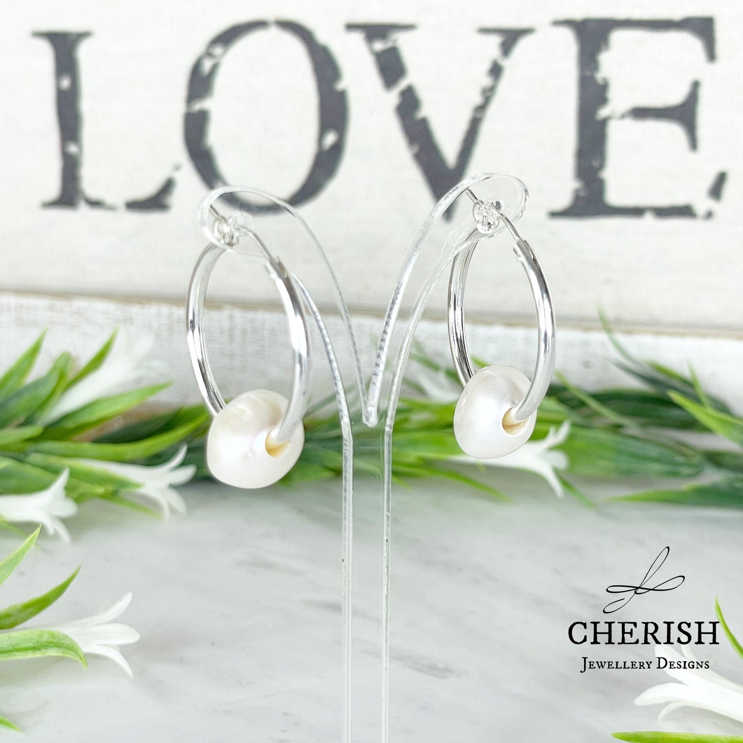 Charlie Single Pearl Hoop Studs