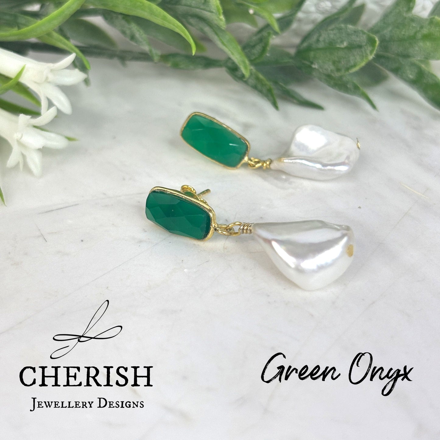 Viviene Golden Glamour Gemstone & Pearl earrings - Green Onyx