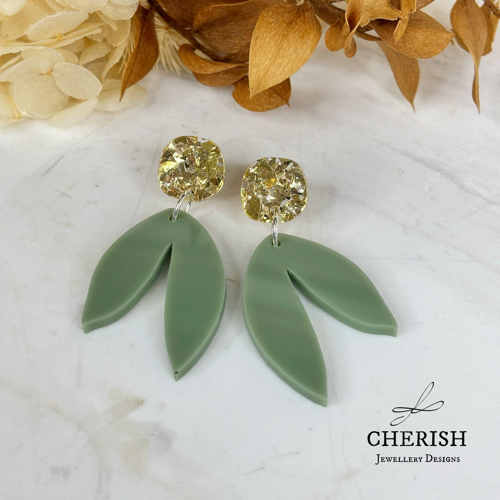 Golden Gum Leaves