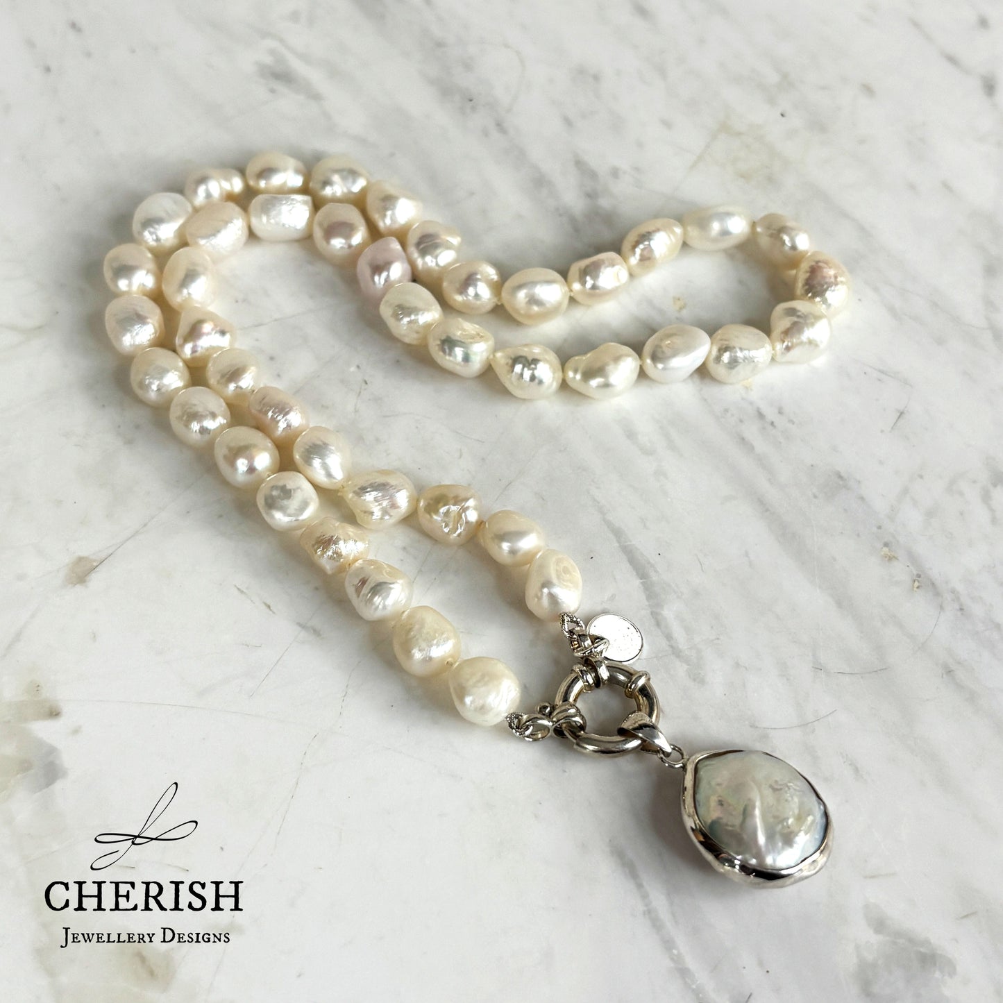 Anne Pearl Necklace