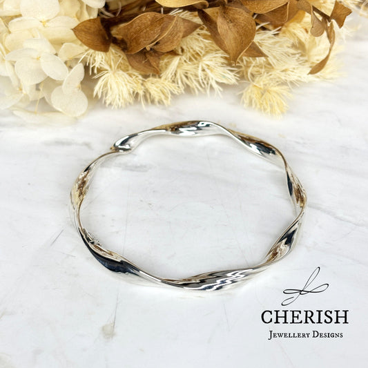 Round Twisted Bangle