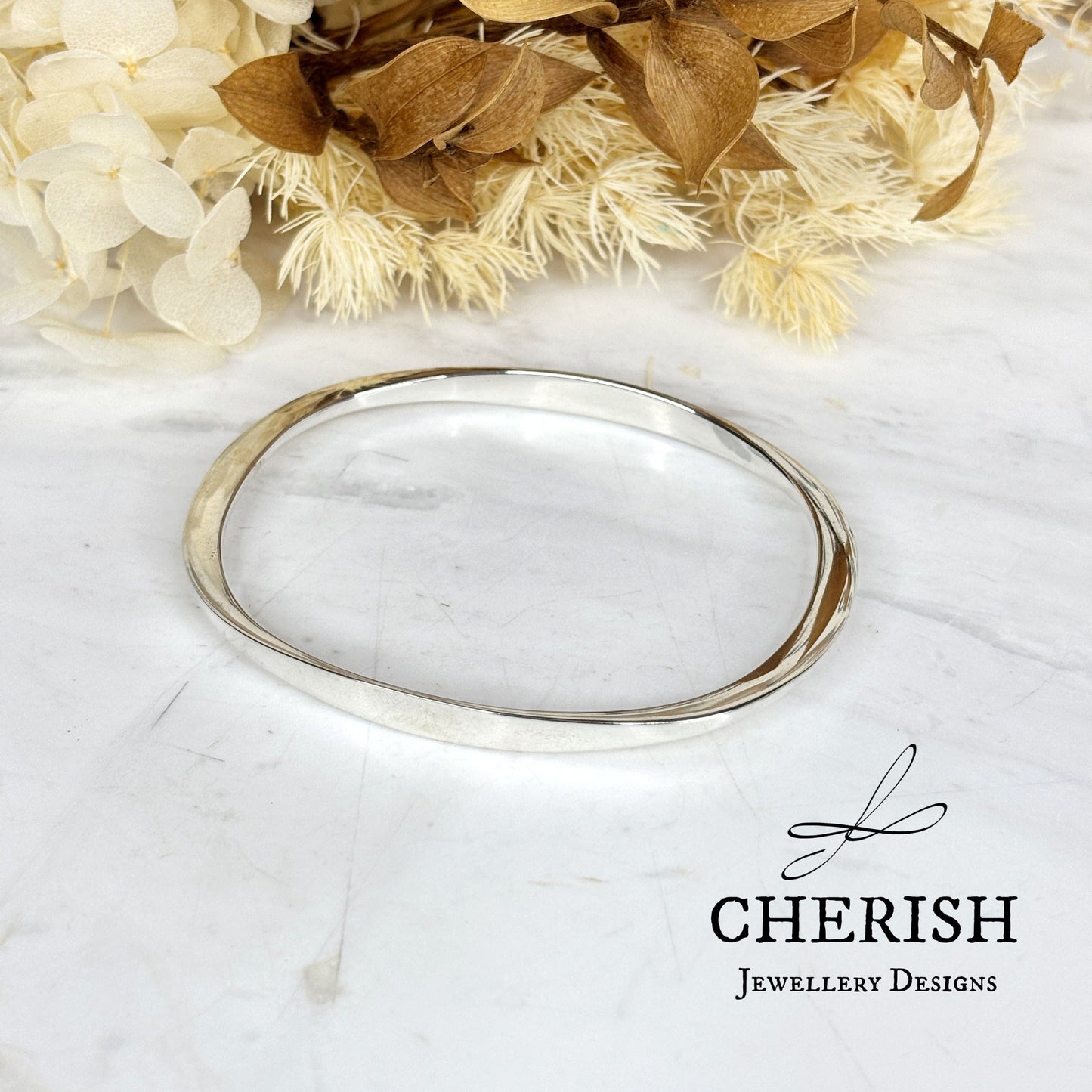 5mm Oval Bangle Flattened Sides