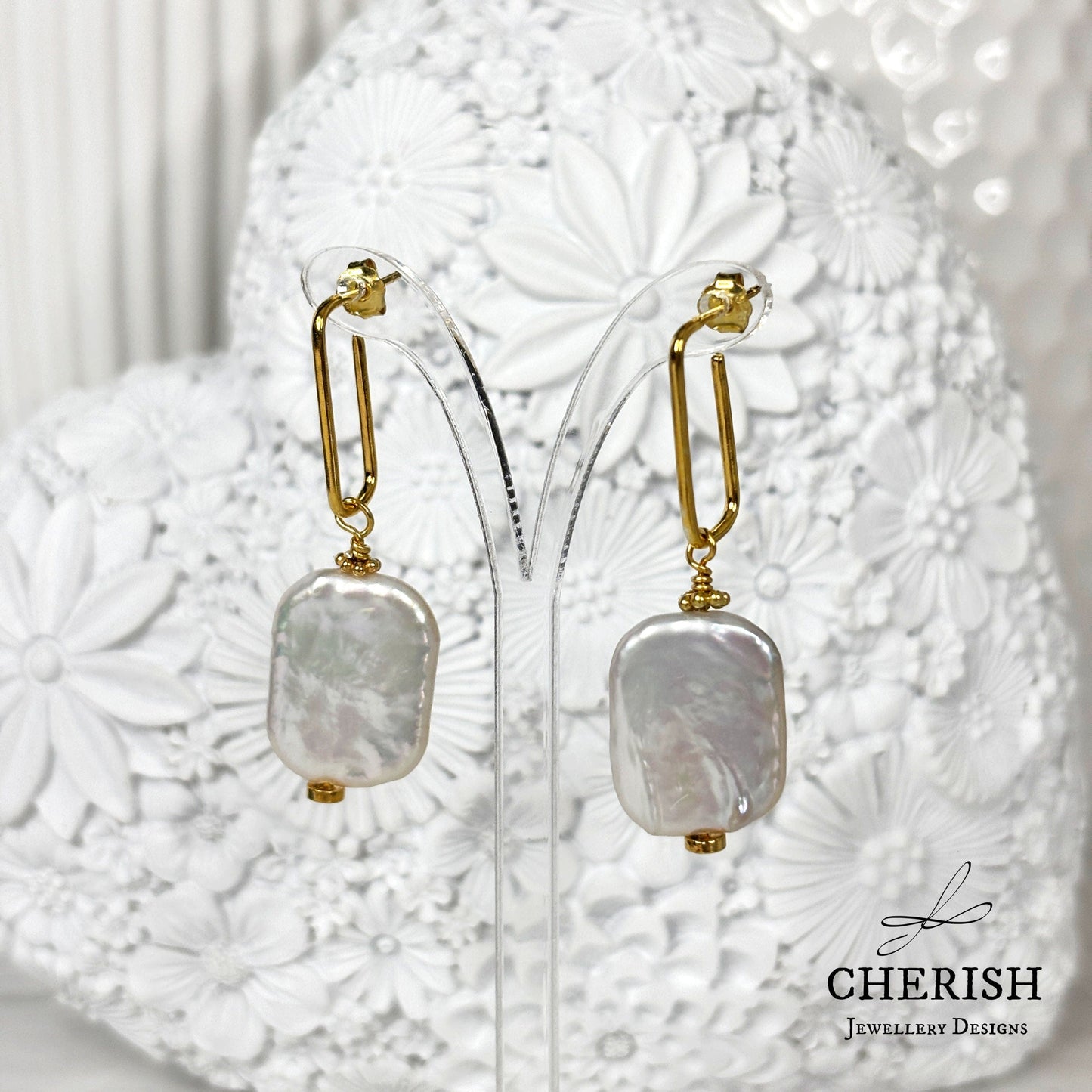 Cassandra Paperclip earrings