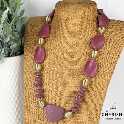Daphne Resin Necklace