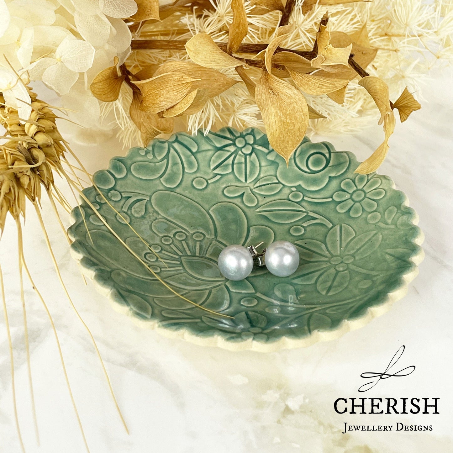 Cherish Pearl Stud Earrings
