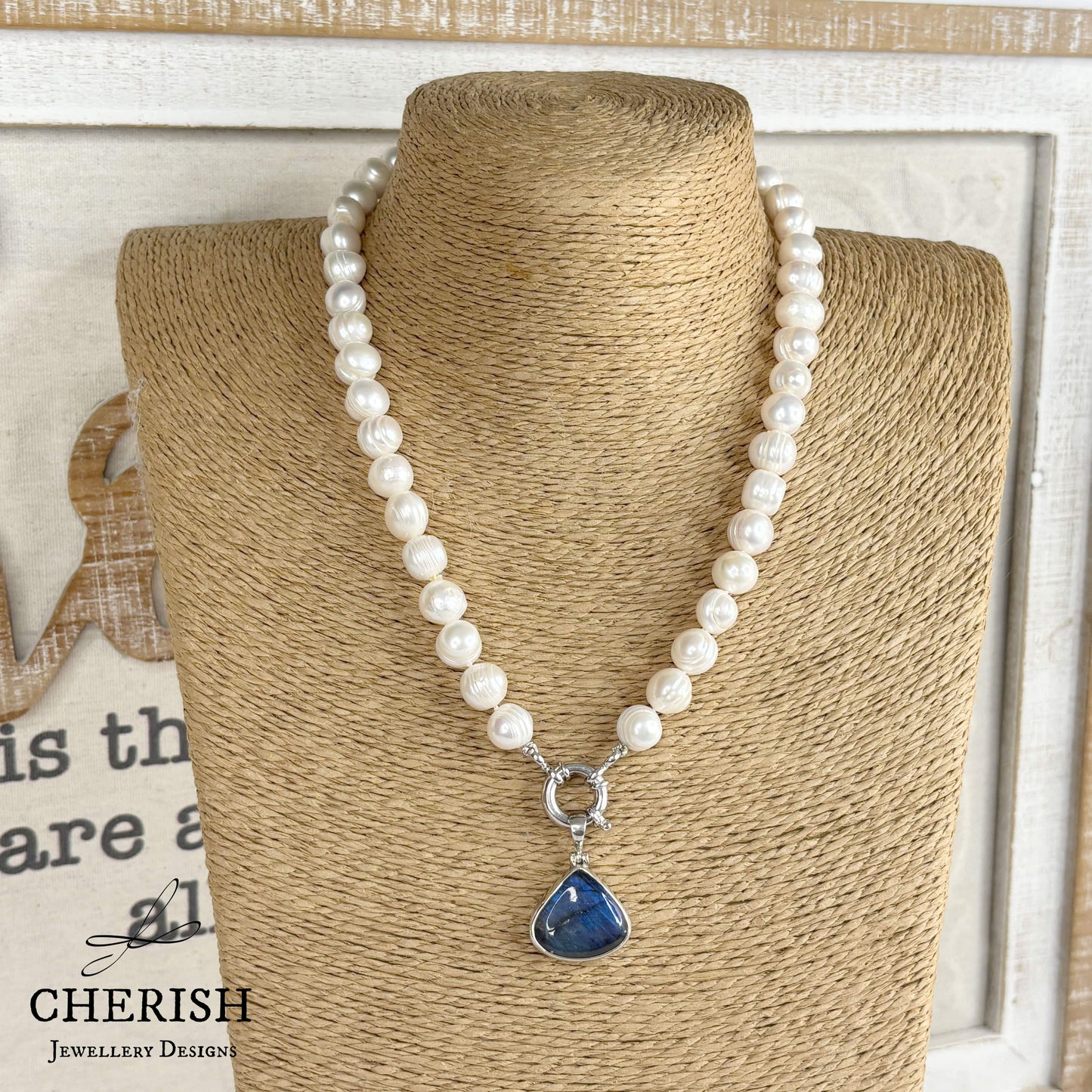 Jane Pearl Necklace