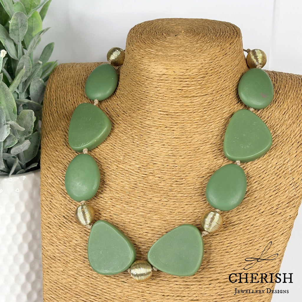Lyra Resin Necklace
