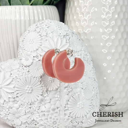 Cove Organic Shaped Resin Hoop Earrings