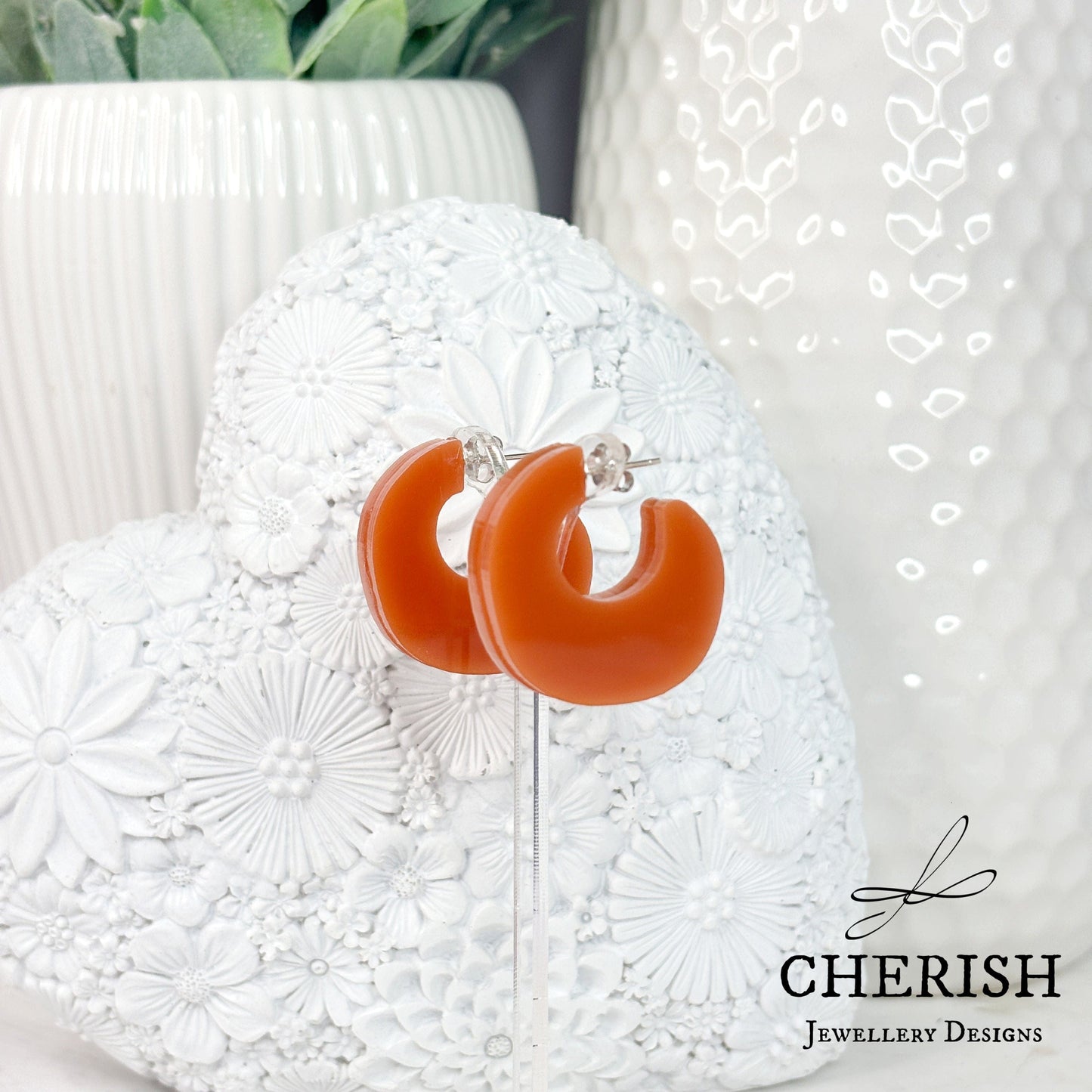 Cove Organic Shaped Resin Hoop Earrings