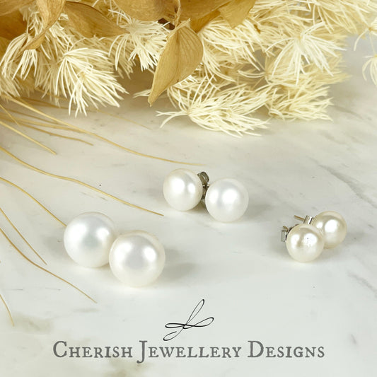 Cherish Pearl Stud Earrings