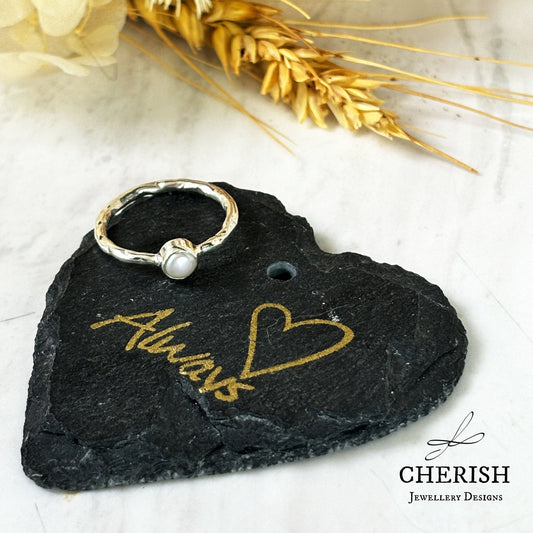 Small Pearl Hammered Band Ring