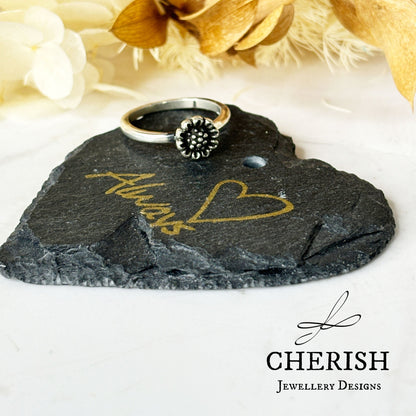 Tiny Flower Ring