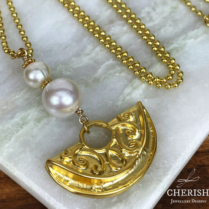 Gold Half Moon Necklace - Pearl