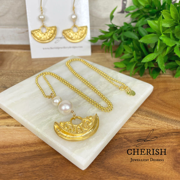 Cherish- Diamond and Gold Pendant