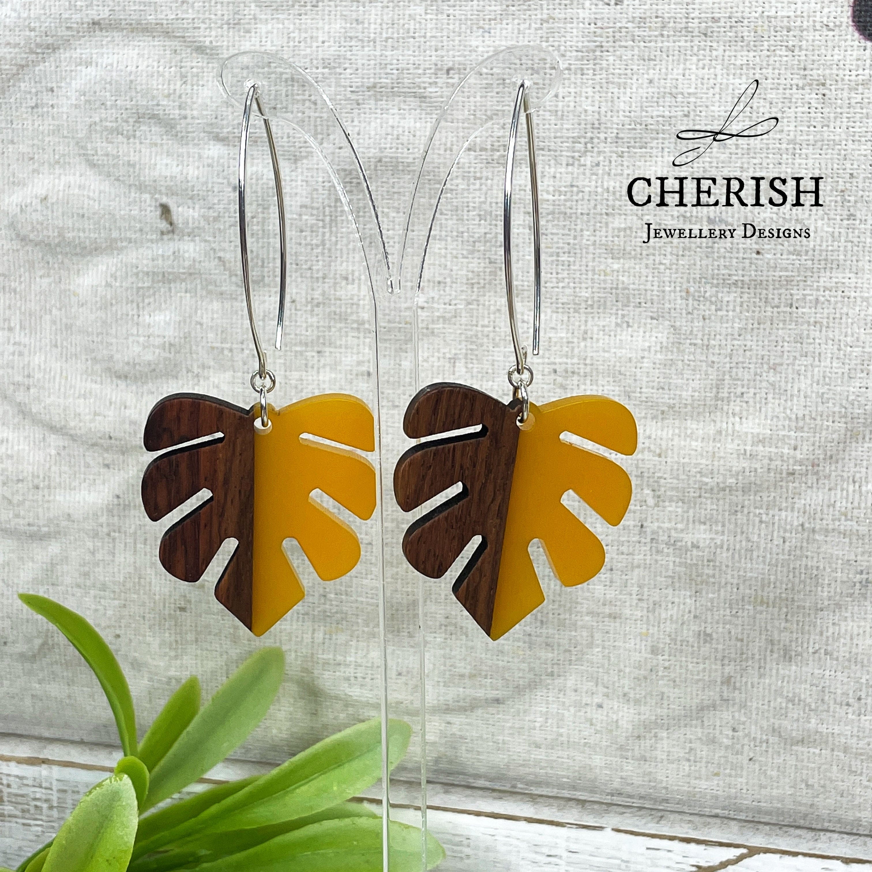 Monstera Resin & Wood Earrings - Pineapple