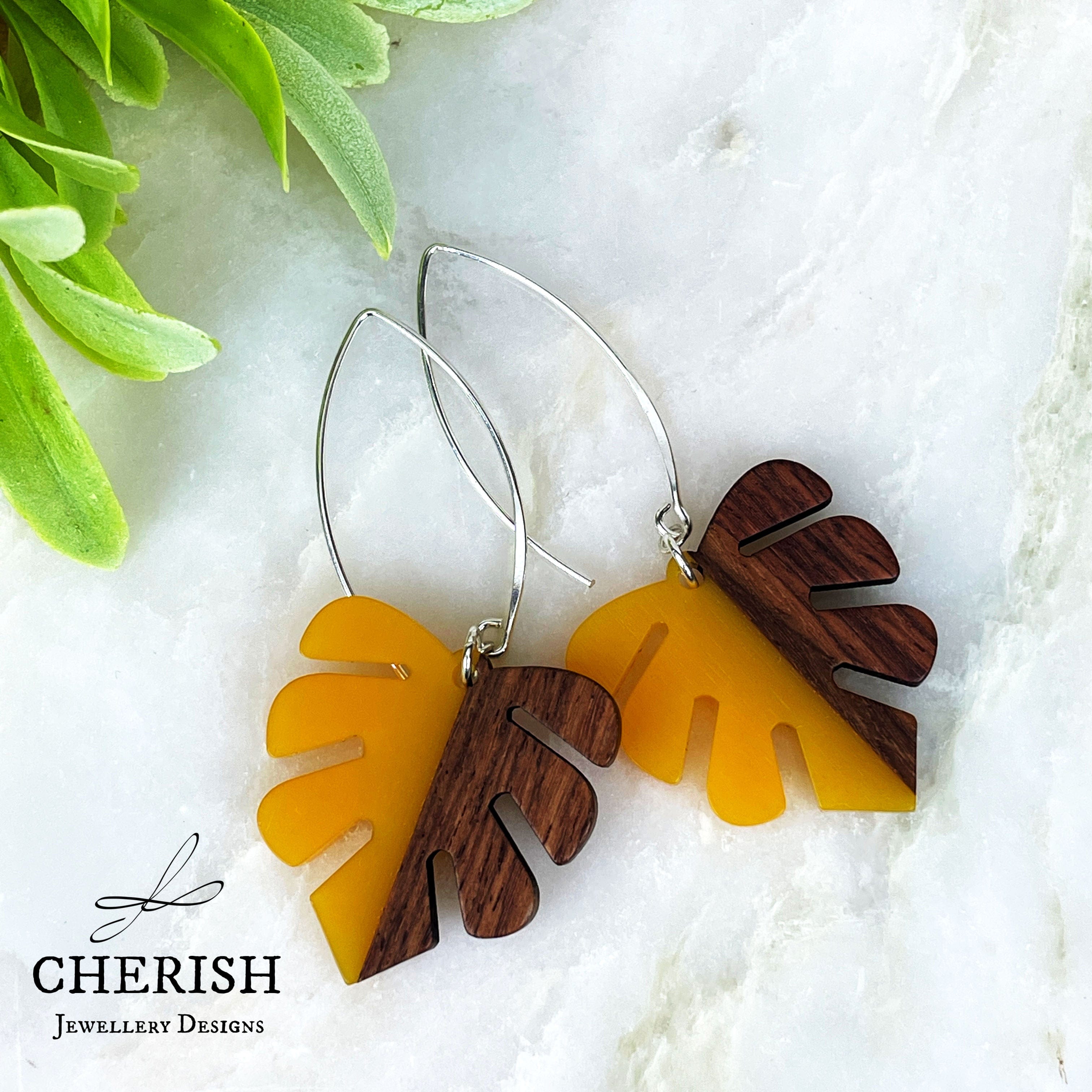 Monstera Resin & Wood Earrings - Pineapple